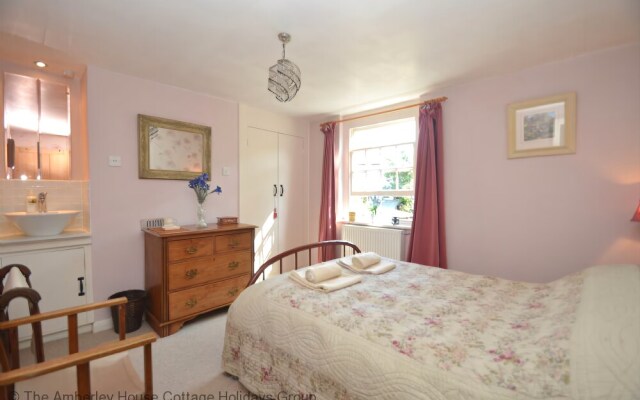 Tail End Cottage
