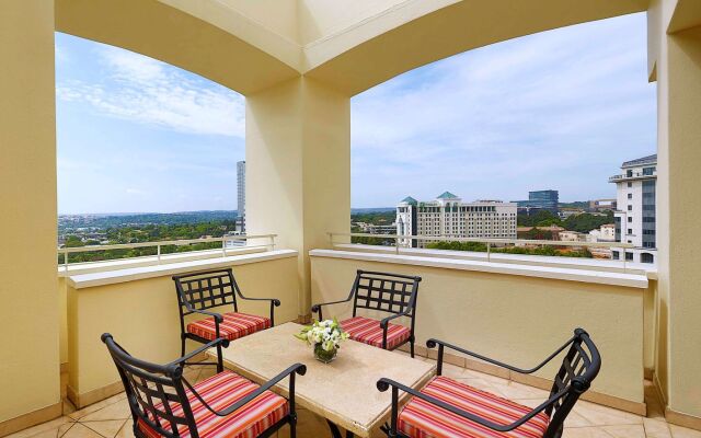 Отель NH Johannesburg Sandton