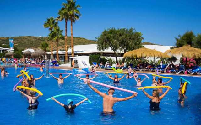 Fergus Club Carema Splash