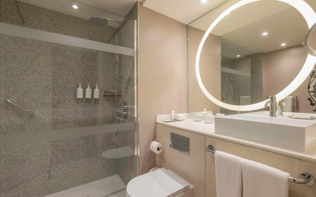 The Morrison Dublin, Curio Collection by Hilton