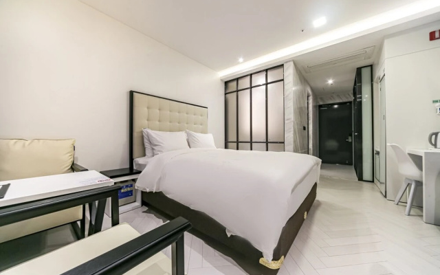 Daegu Dongseongro Hotel Labella