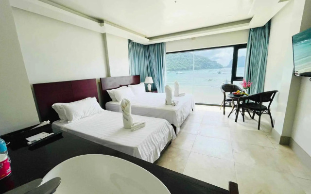 El Nido Beach Hotel