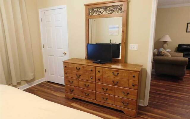 Arbor Trace Condo #812