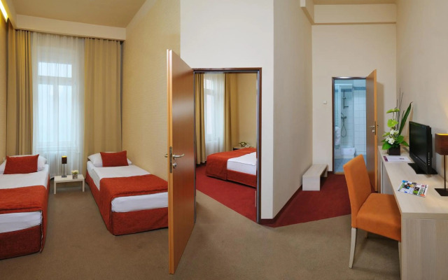 Star City Hotel