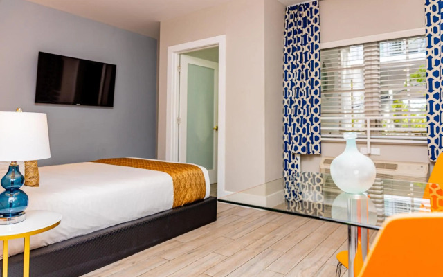 Oceanside Hotel and Suites