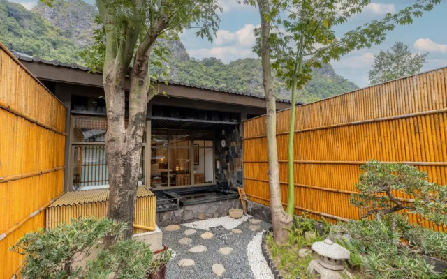 Yoko Onsen Quang Hanh