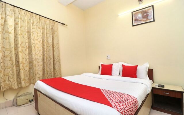 Oyo 30127 Hotel Sabina International