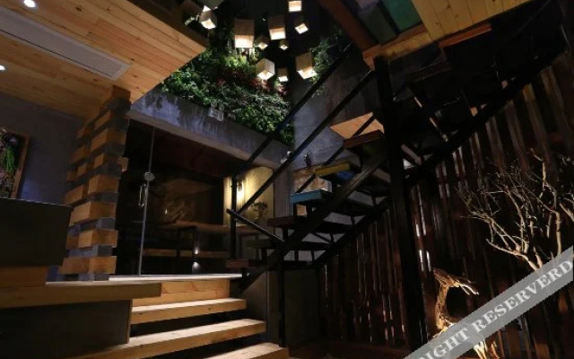 西湖隐庐酒店(杭州雷锋塔店)