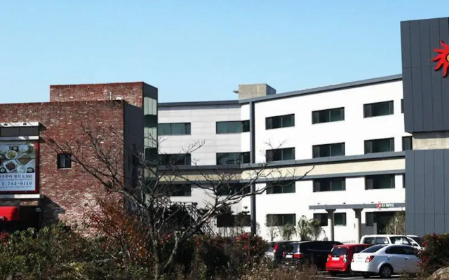 Ra Hotel