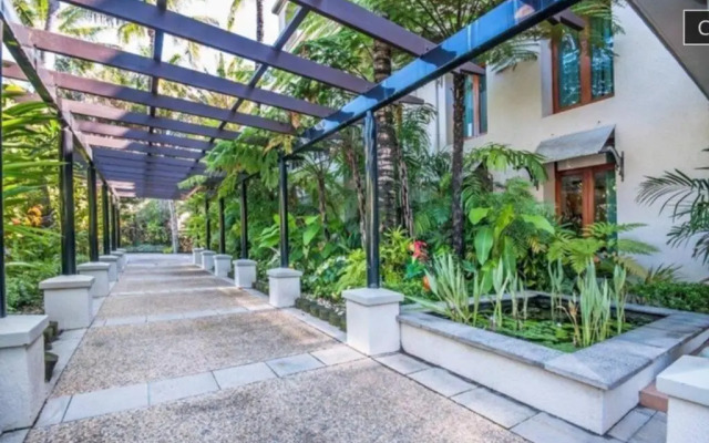Tropical One Bedroom Apartment at The Mediterranean