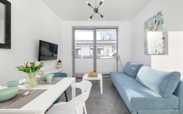Grunwaldzka Apartment for 4 by Renters