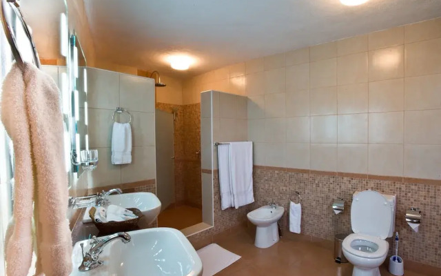 Amboseli Getaway Hotel