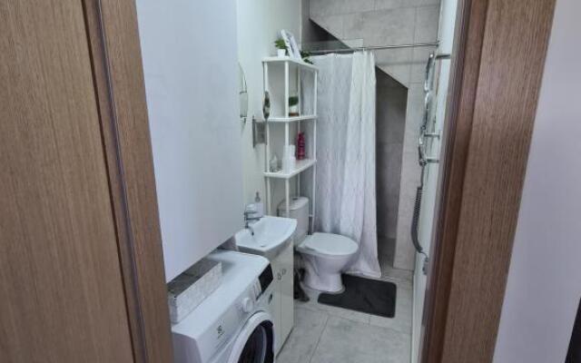 Vaivorykštės 7D apartamentai (su baseinu)