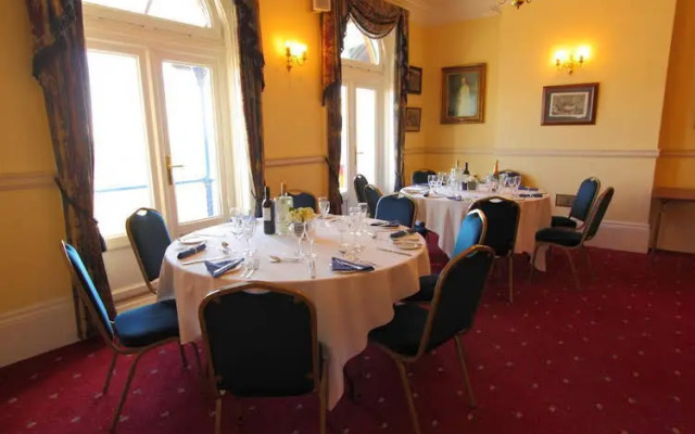 Royal Temple Yacht Club