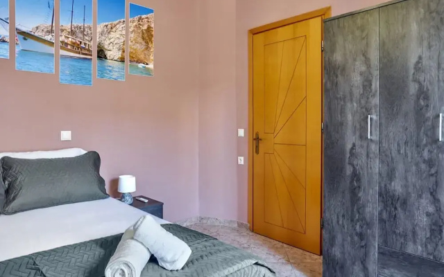 Middle Of Crete Apartment