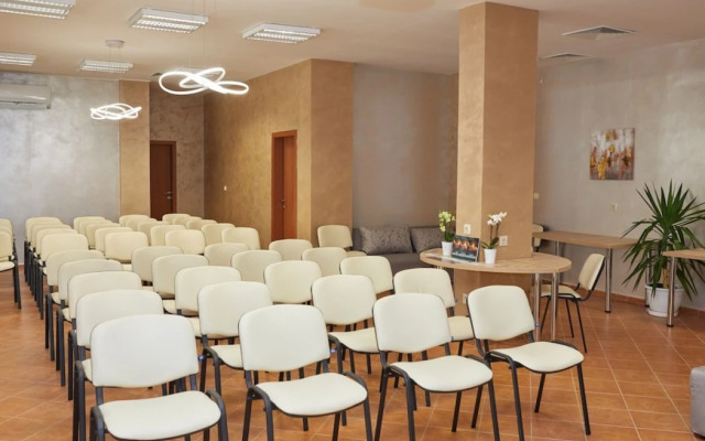 Karlovo Hotel