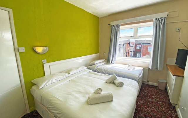 The J & S Hotel
