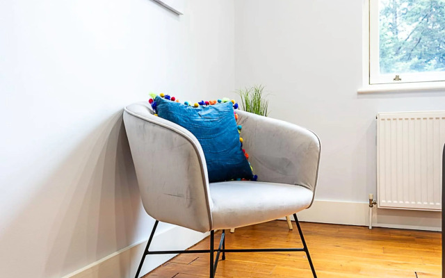 Modern Clapham Apartment