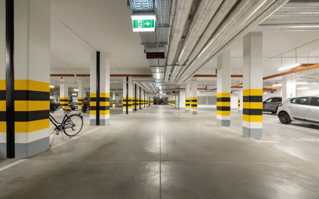 Lokum Salsa Apartment Cracow by Renters