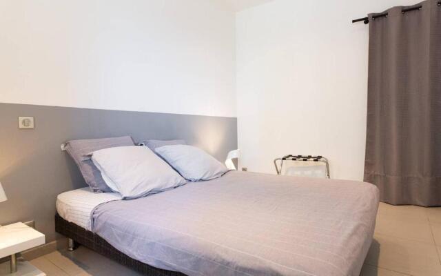 appartement 4 personnes vue mer remparts Antibes