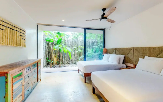 Gorgeous Flowy Space with Wrap-around Private Pool