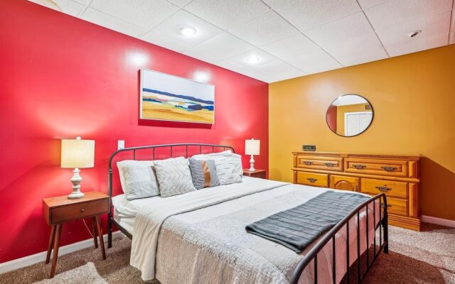 Valley Heights 3 Bedroom Home by RedAwning