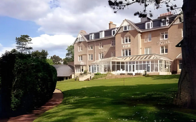 Golf View Hotel & Spa