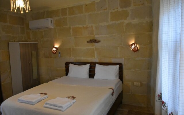 Glamada Cave Suites