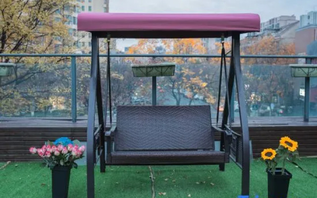 Hangzhou Yue Boutique Hotel (Longhu Zijing Tianjie Sandun Subway Station)