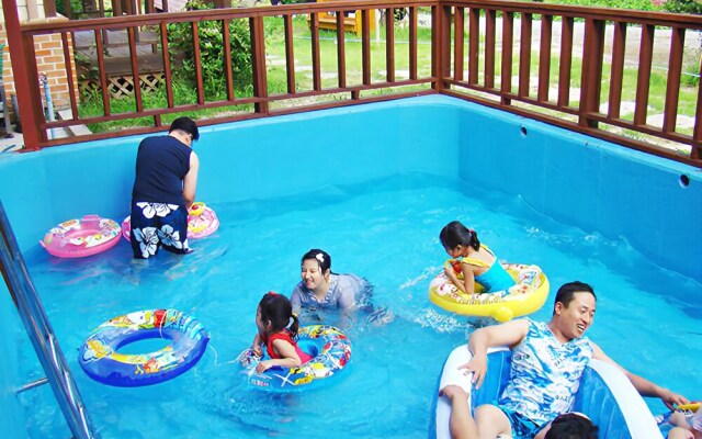 Gyeongju Lakeside Waltz Pension