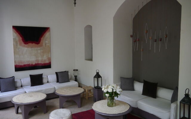 Riad Talaa12