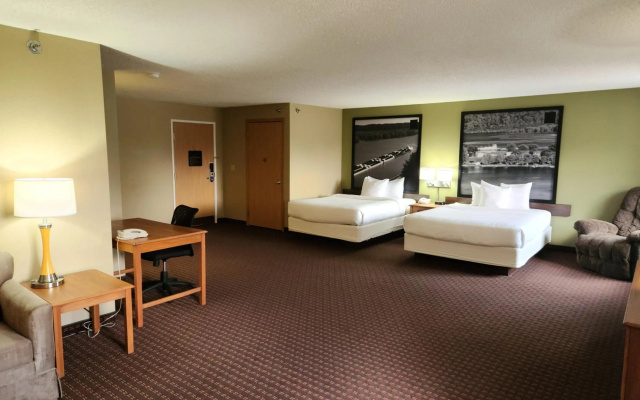 MainStay Suites LeClaire - Quad Cities