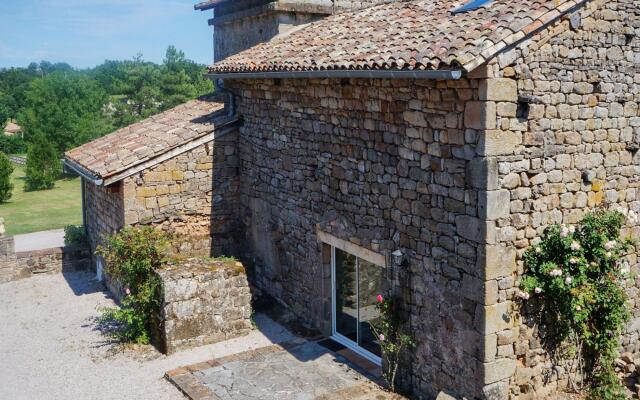 Superb Holiday Home in Saint-Beauzile with Private Pool