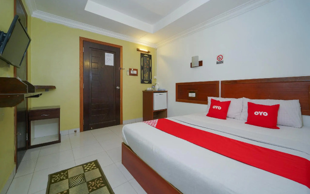 OYO 89976 Fins Hotel