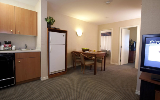 Holiday Inn Express Federal Way Seattle South by IHG