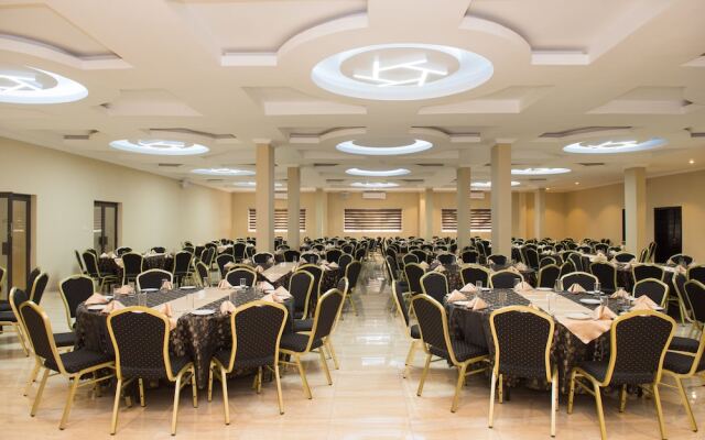 Crossroads Hotel Blantyre