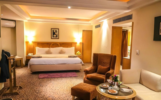 Katriya Hotel & Towers