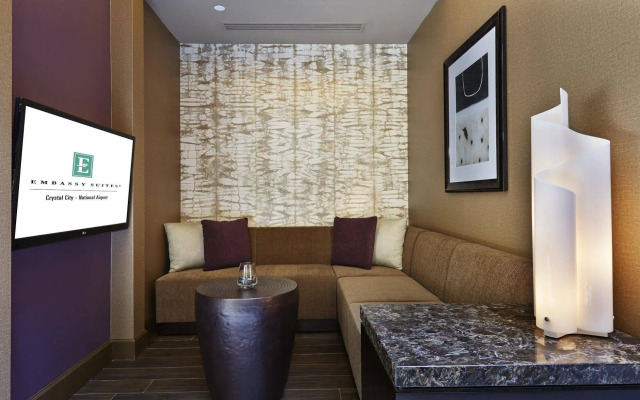 Embassy Suites by Hilton Crystal City National Airport