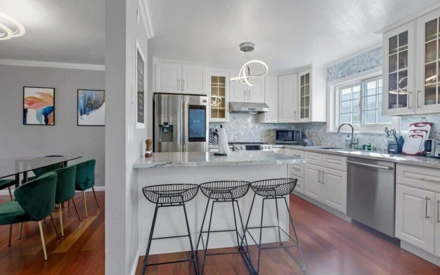 @ Marbella Lane - Buckingham Place Laundry + P