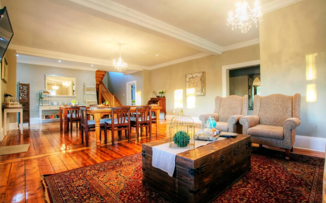 23 On Glen Guest House