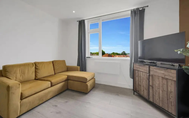 Stylish Modern Apartment - Free Parking - W