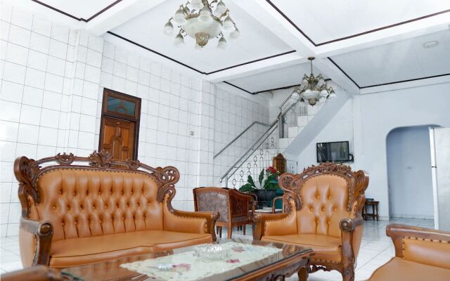OYO 2585 Sherren Guest House