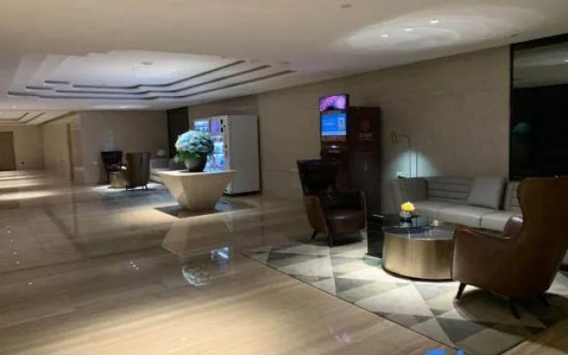Tianmu Executive Apartment (Shenzhen North Railway Station Store)