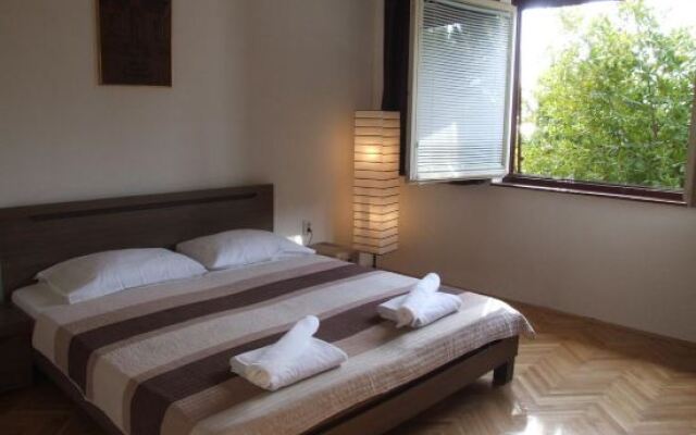 Apartment Deni