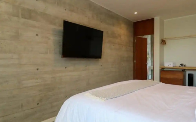 w Modern 4BR Villa With Private Pool in Paracas