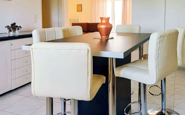 Filiatra Modern Getaway With Panoramic Views