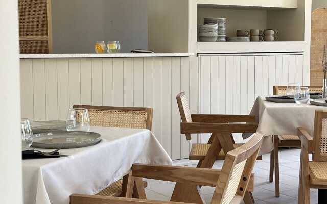 Thymises Boutique Hotel