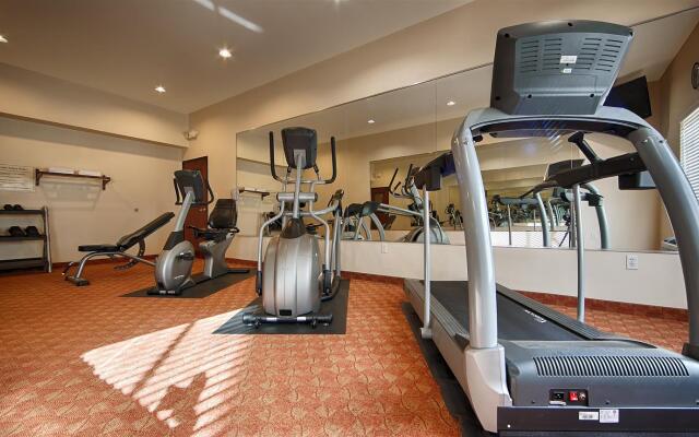 Best Western Lockhart Hotel & Suites