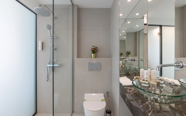 Napa Mermaid Hotel & Suites