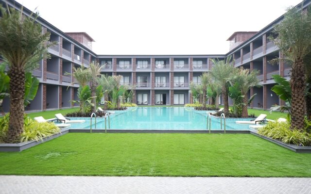 Mansa Club And Resort